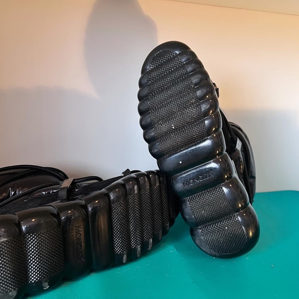 Boots - Picture 5 of 6
